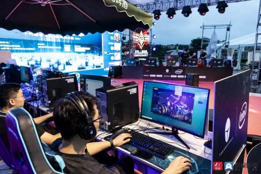 S16英雄联盟总决赛 教练席上的复盘者:S16战队分析师如何把训练赛变成可执行方案